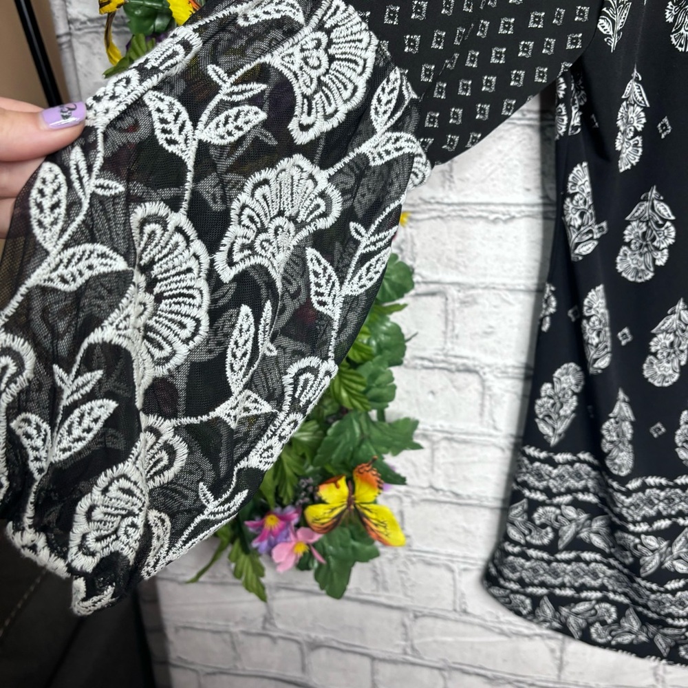 b🌼3/$30🌼Style & Co Black Printed Long Sleeve Blouse Size Small - Picture 8 of 16